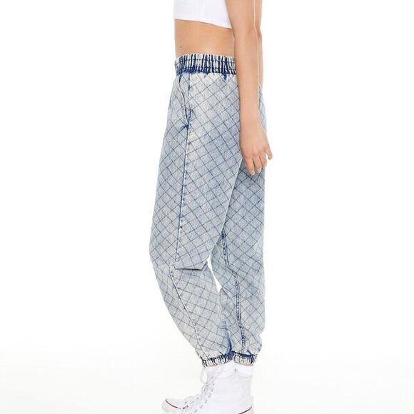 Forever 21 Quilted Mid-Rise Denim Joggers Jeans size small - Picture 3 of 4